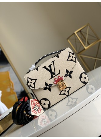 LV CRAFTY POCHETTE METIS  CREAM